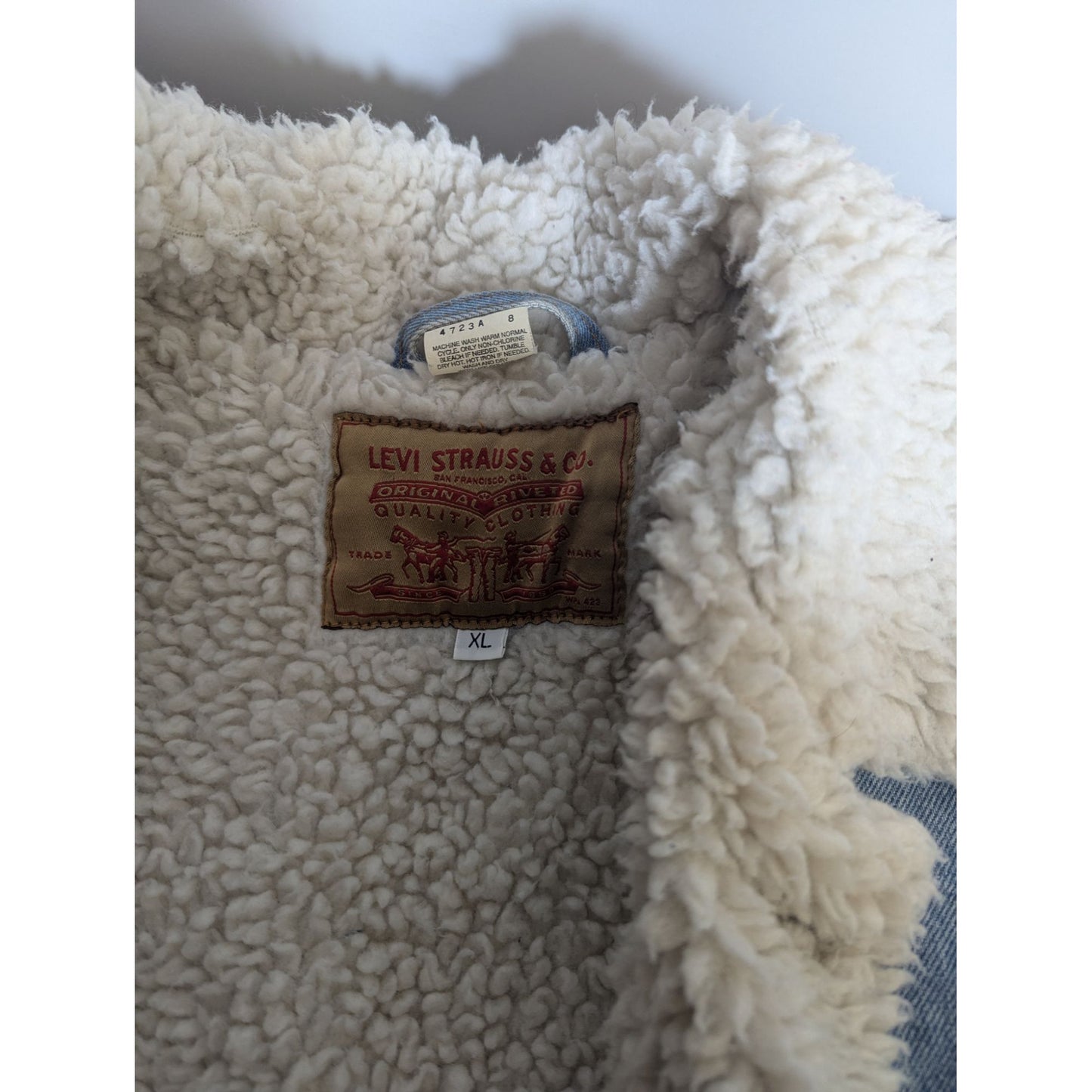 Levis Vintage Sherpa-Lined Denim Jacket XL