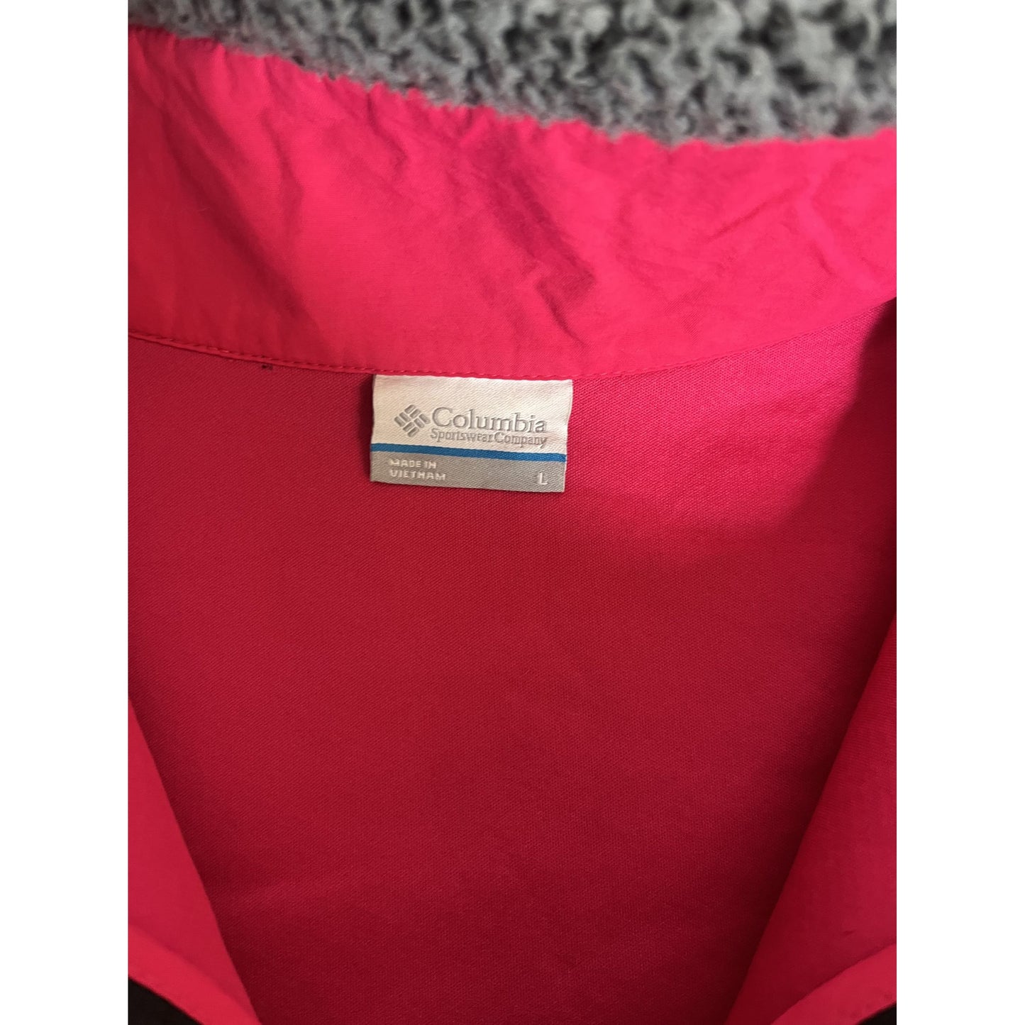 Veste polaire sherpa grise à fermeture éclair intégrale pour femme Columbia, avec détails roses et poche à pression, taille L