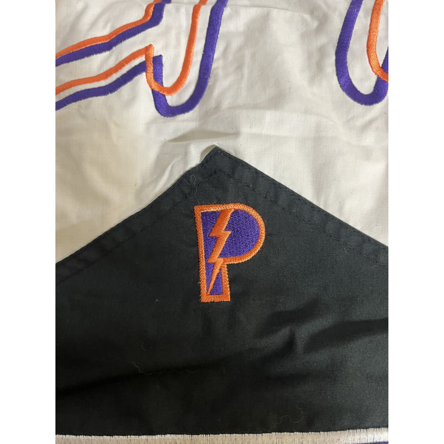 Veste rétro des Phoenix Suns M par Pro Layer, colorblock, avec patch logo et capuche, style NBA années 90