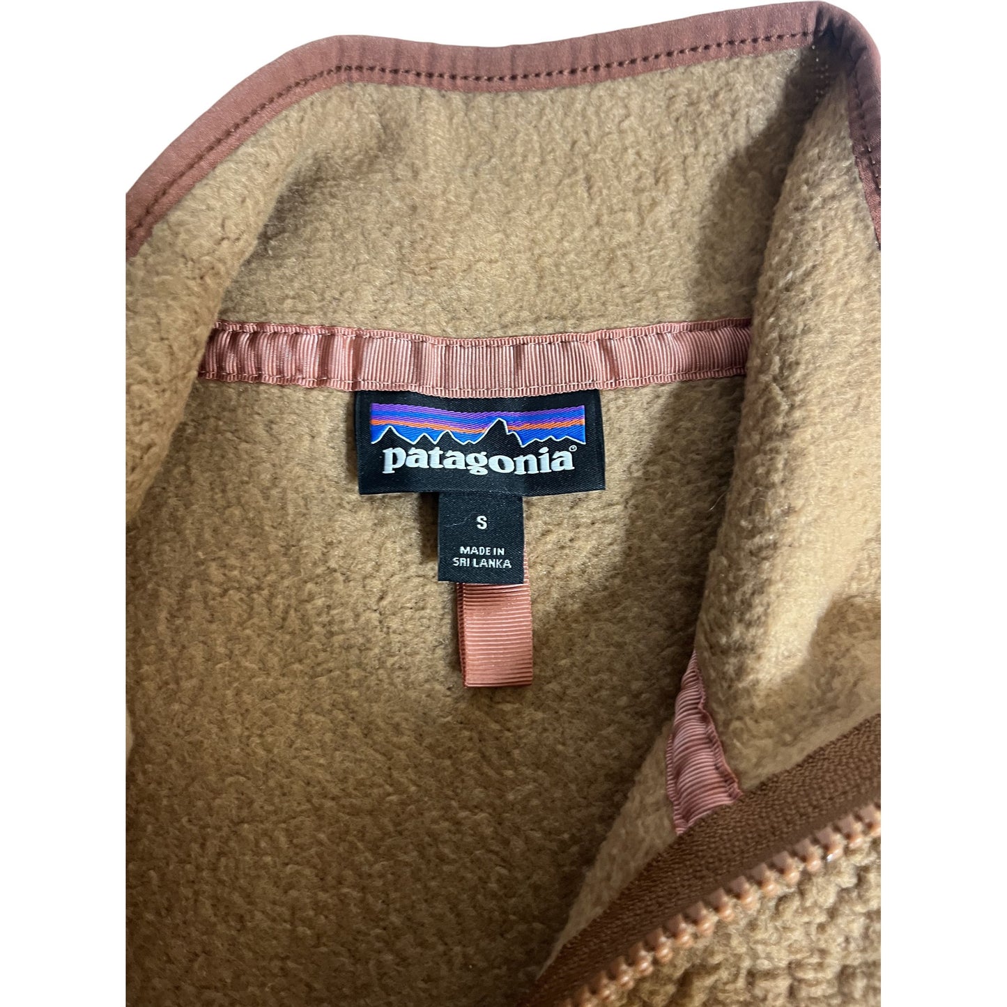 Gilet polaire sans manches Patagonia pour homme, couleur beige, avec poches zippées et col montant