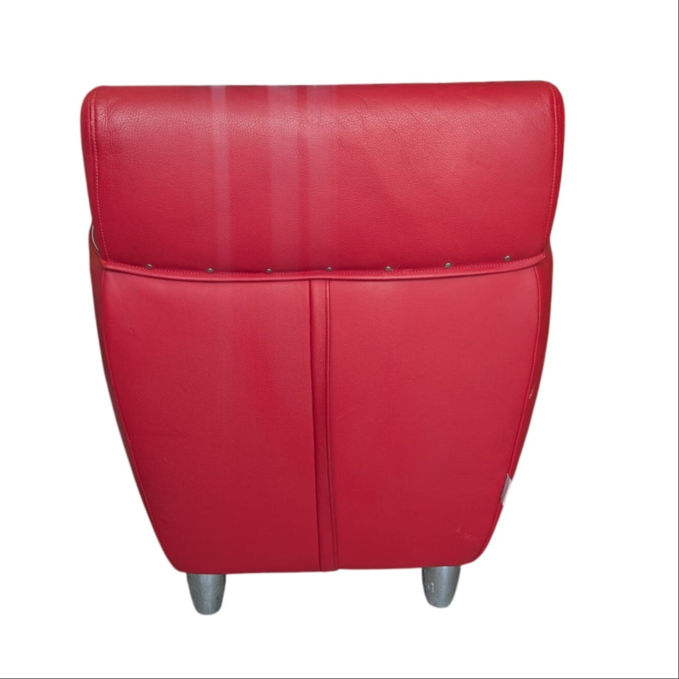 Paire De Fauteuils Ligne Roset Rouge En Cuir Avec Piètement Acier Chromé & Clouté 80cm/80cm/85cm
