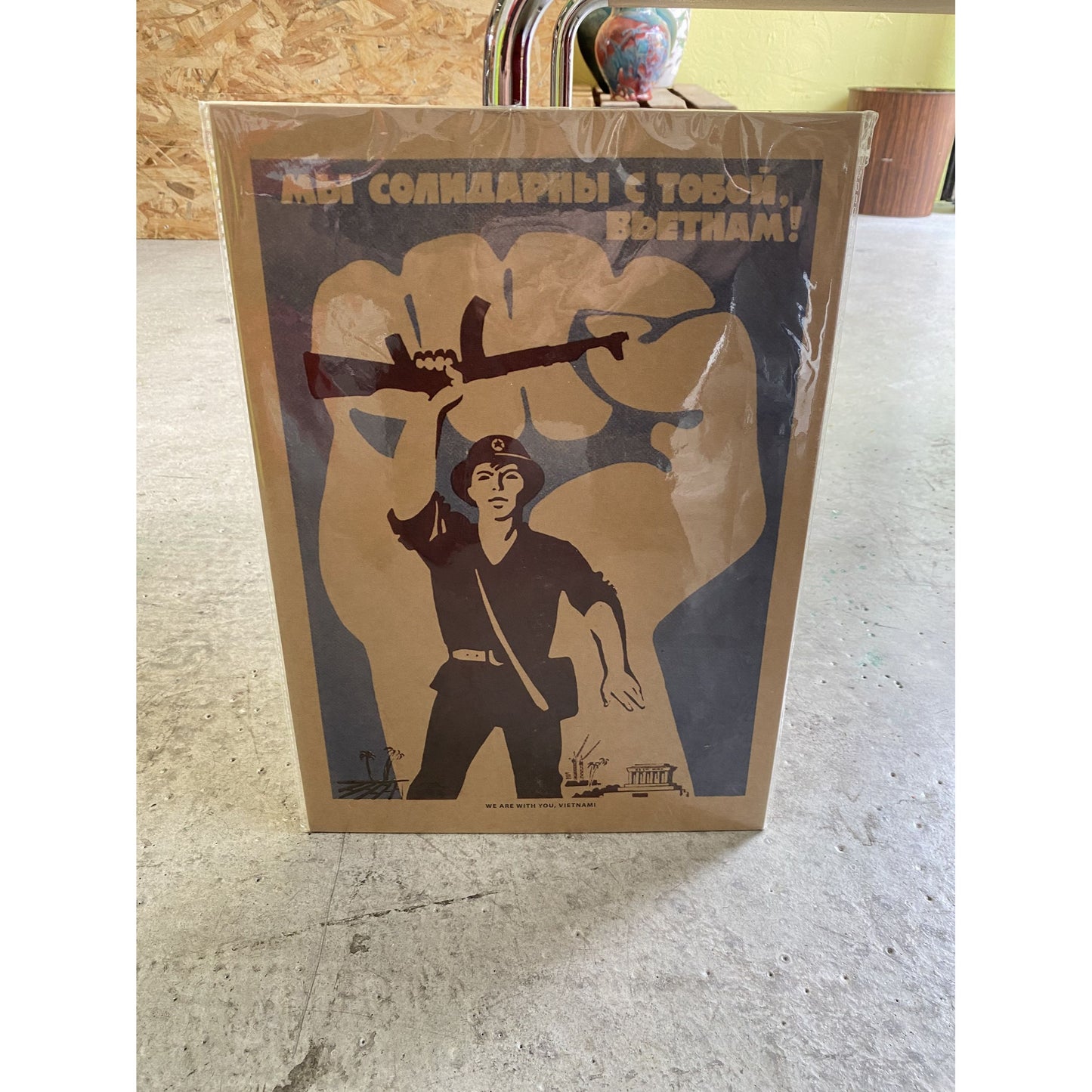 Affiche Vintage Soviétique "Nous Sommes Solidaires Avec Toi Vietnam!" Tam Kim 39x28 Cm Papier Kraft