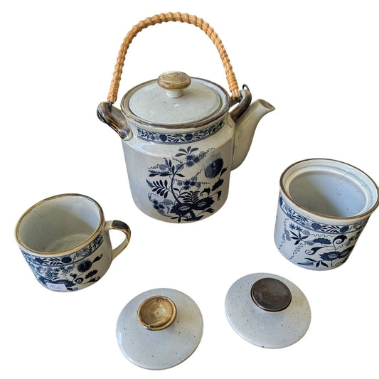 Vintage Ensemble Théière  de Corée En Céramique Avec 2 Tasses Et Couvercles Motif Floral Bleu