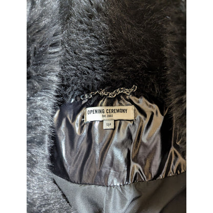 Veste courte noire en fausse fourrure et doudoune pour femme Opening Ceremony SIP